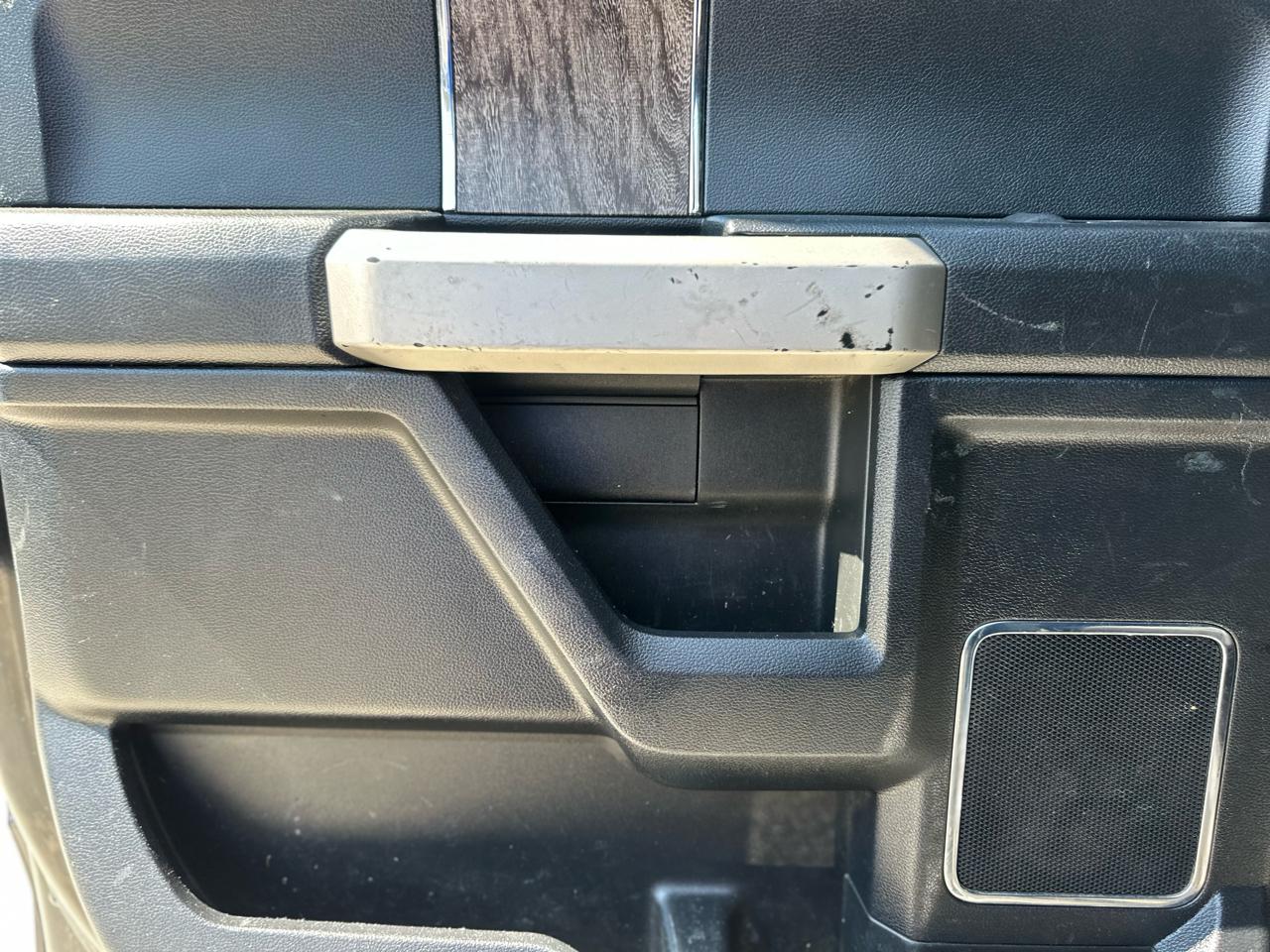 Ford F-250 SD Lariat 4WD 2017