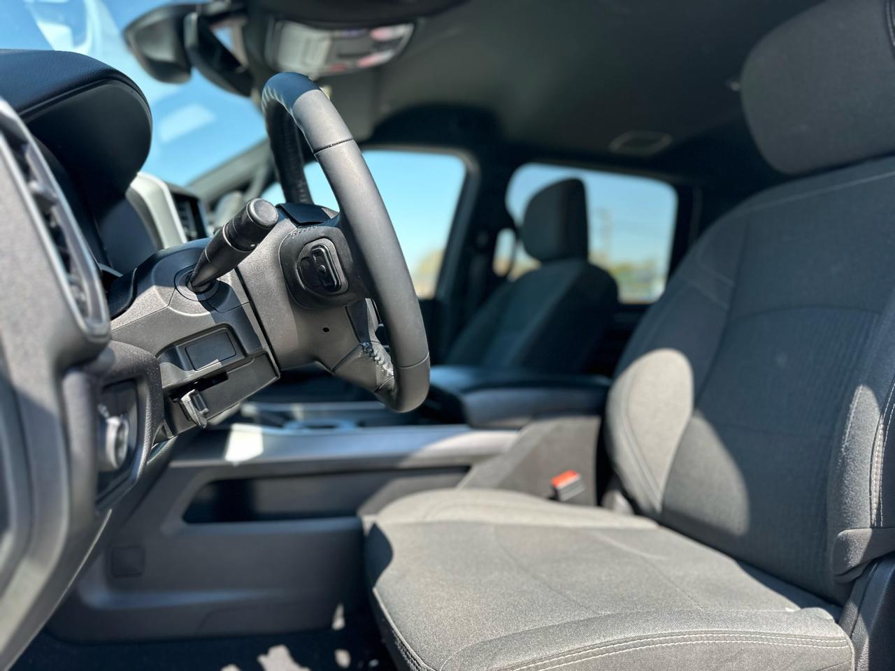 RAM 3500 Big Horn Crew Cab LWB 4WD DRW 2024