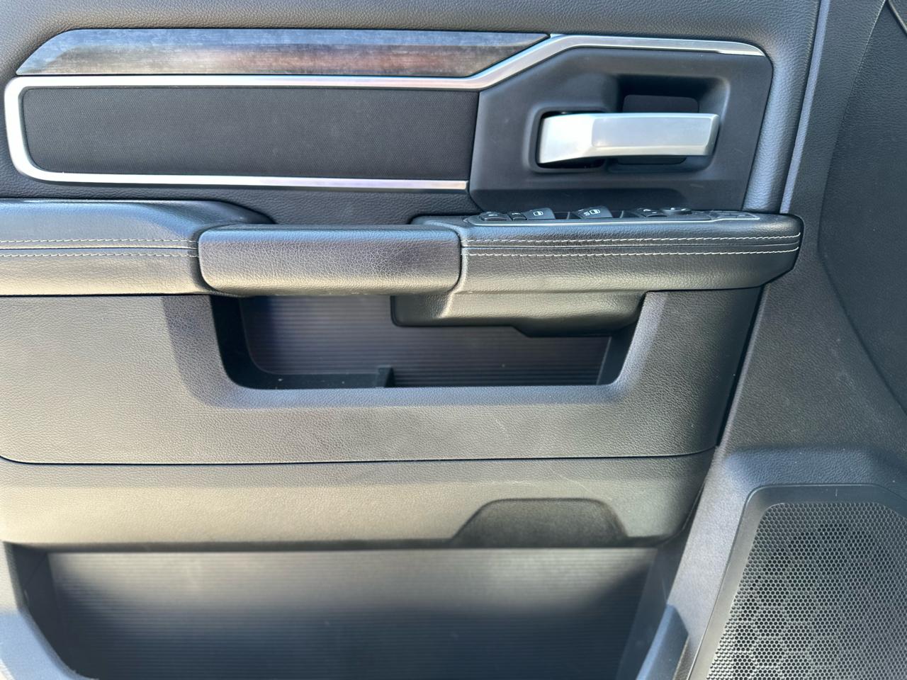 RAM 3500 Big Horn Crew Cab LWB 4WD DRW 2024