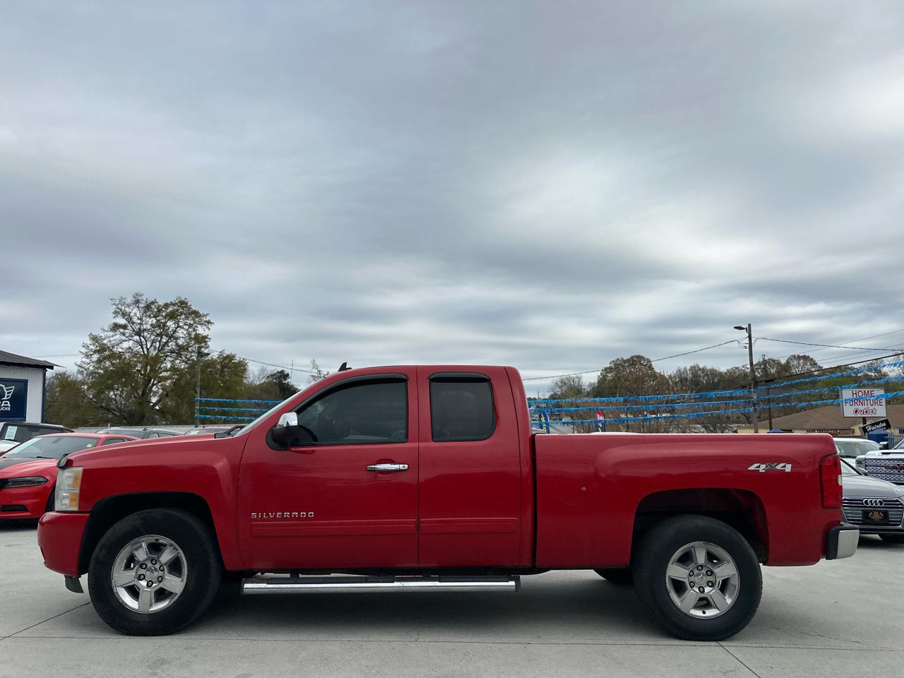 Chevrolet Silverado 1500 LT Ext. Cab Long Box 4WD 2011