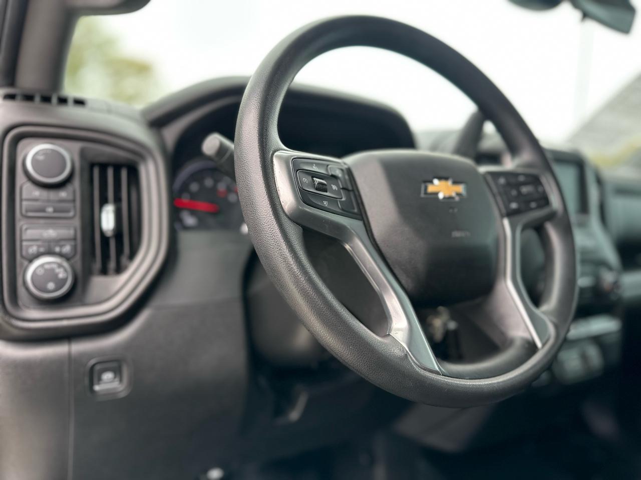 Chevrolet Silverado 2500HD Work Truck Crew Cab Short Box 4WD 2022