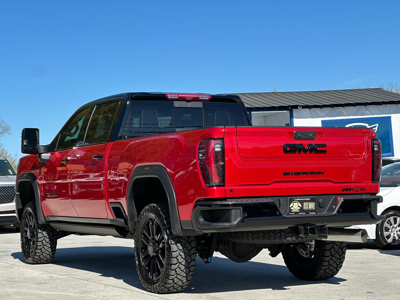 GMC Sierra 2500HD AT4X Crew Cab 4WD 2026