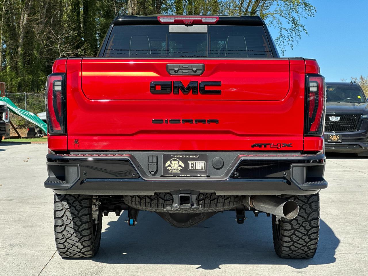 GMC Sierra 2500HD AT4X Crew Cab 4WD 2026