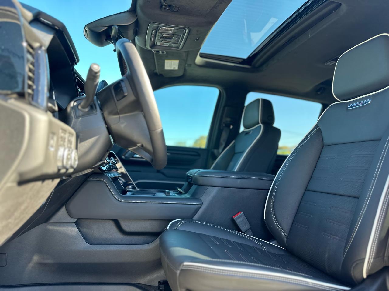 GMC Sierra 2500HD AT4X Crew Cab 4WD 2026