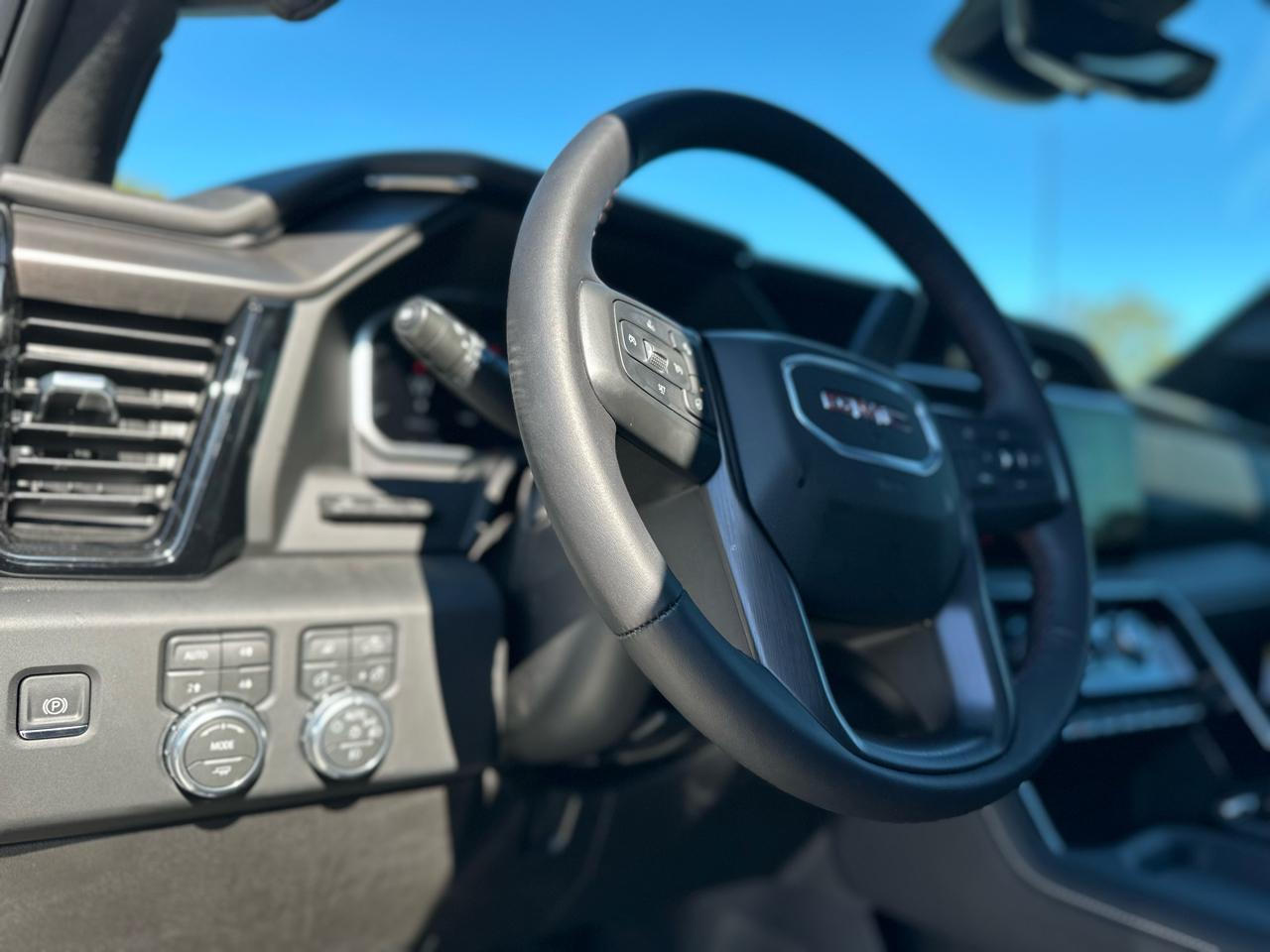 GMC Sierra 2500HD AT4X Crew Cab 4WD 2026