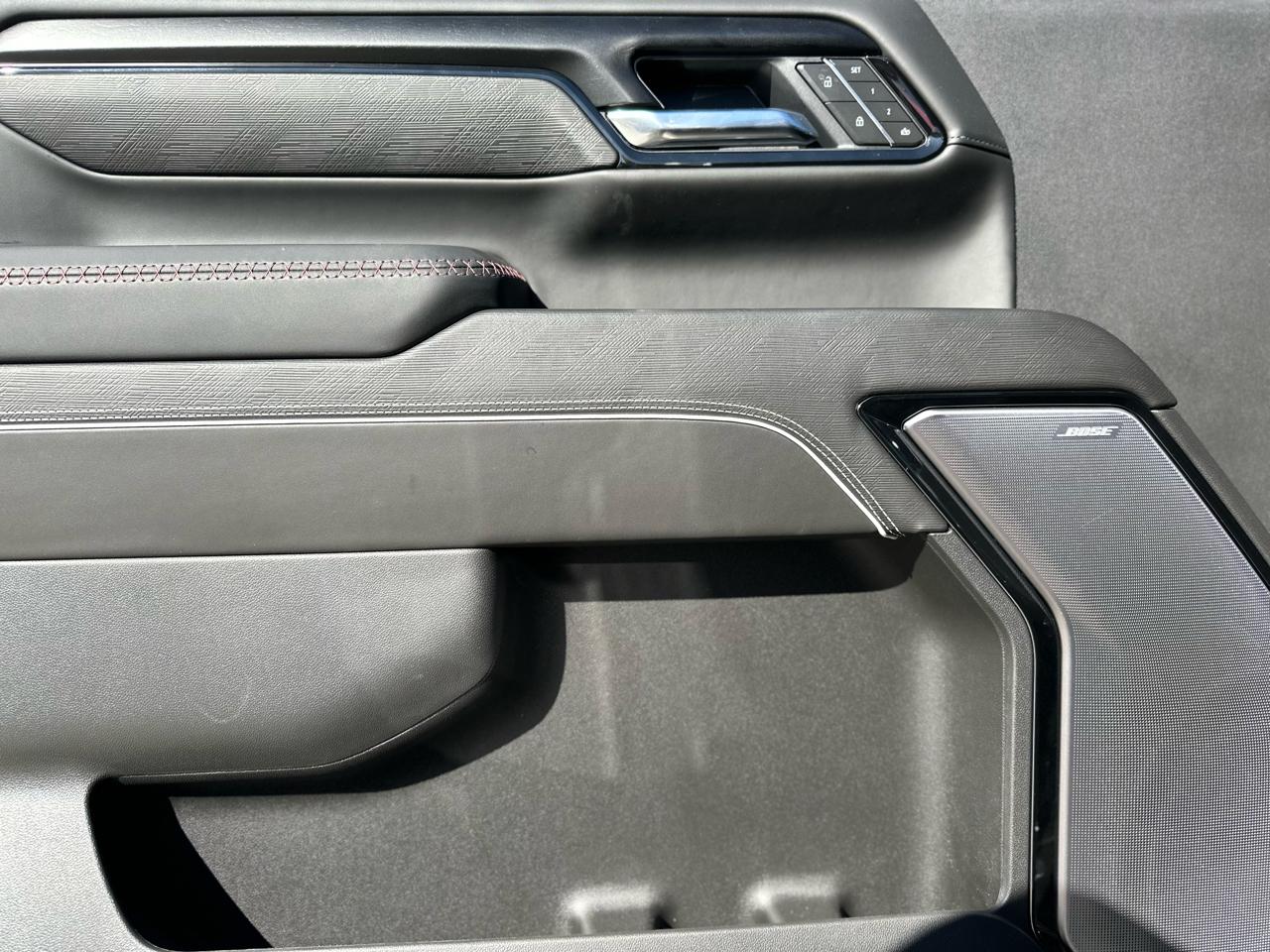 GMC Sierra 2500HD AT4X Crew Cab 4WD 2026