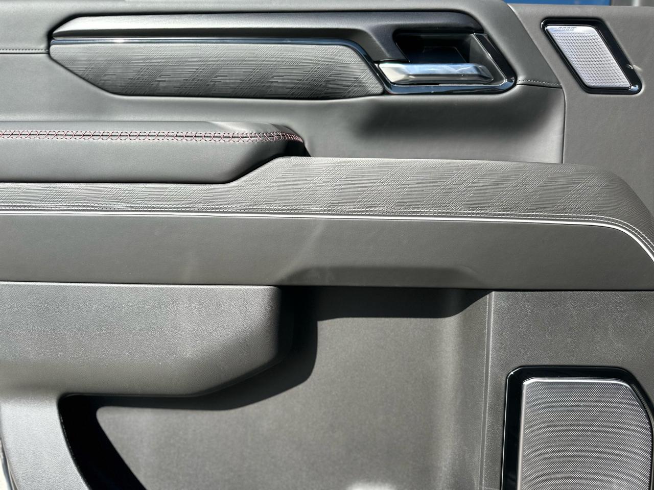 GMC Sierra 2500HD AT4X Crew Cab 4WD 2026