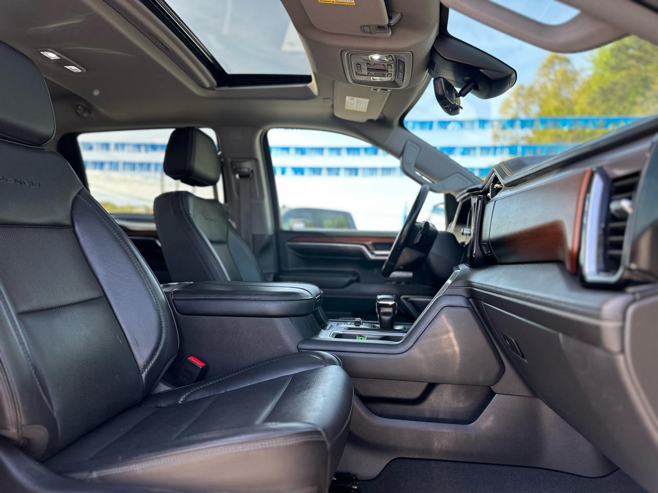 GMC Sierra 1500 Denali Crew Cab Short Box 4WD 2023