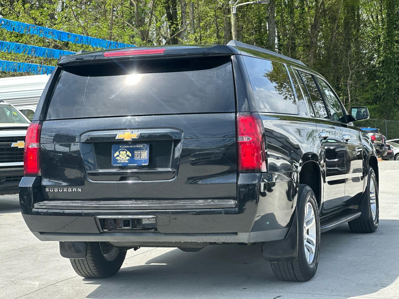 Chevrolet Suburban LT 4WD 2016