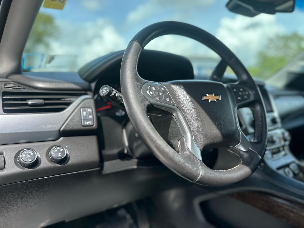 Chevrolet Suburban LT 4WD 2016