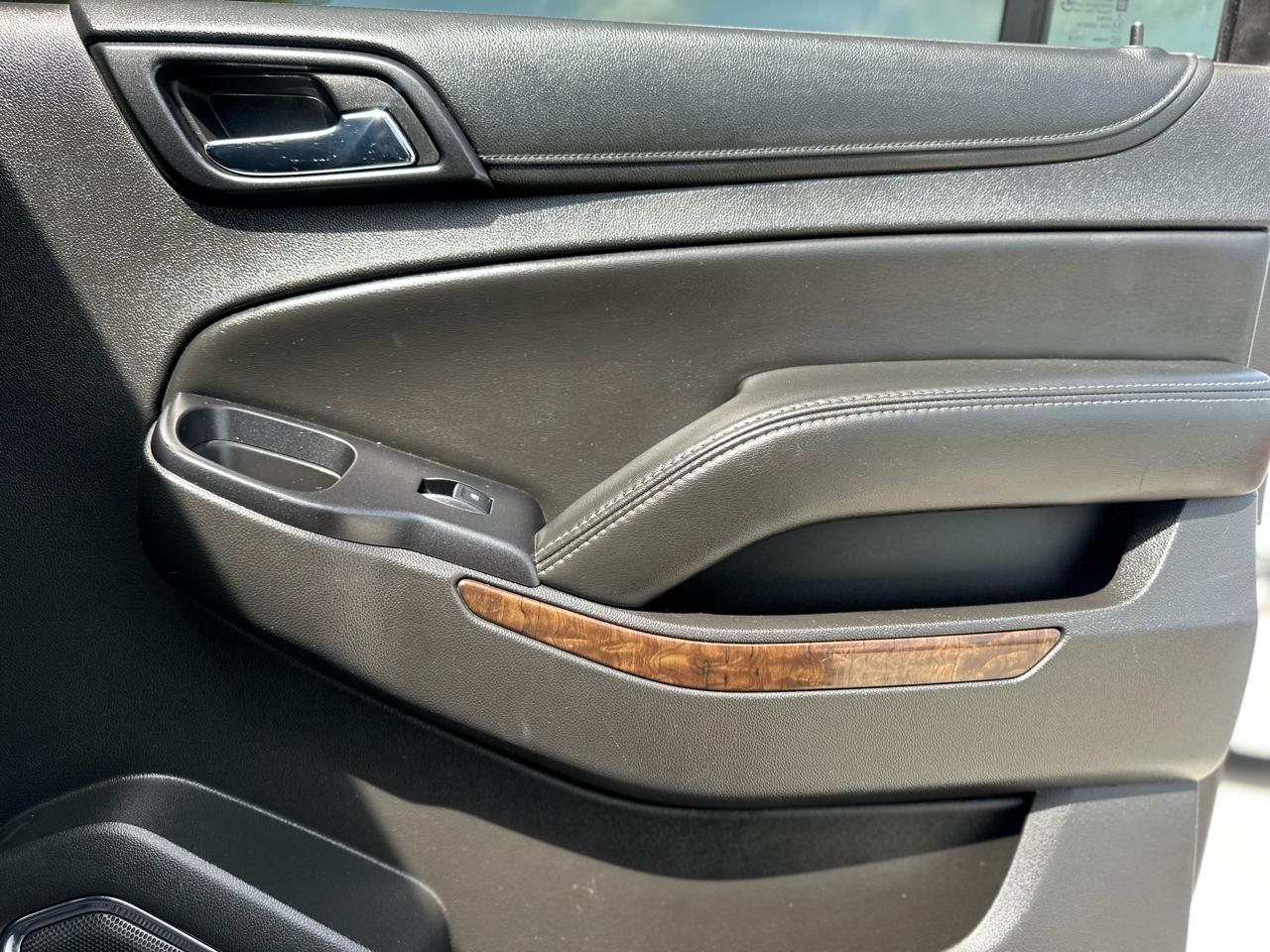 Chevrolet Suburban LT 4WD 2016