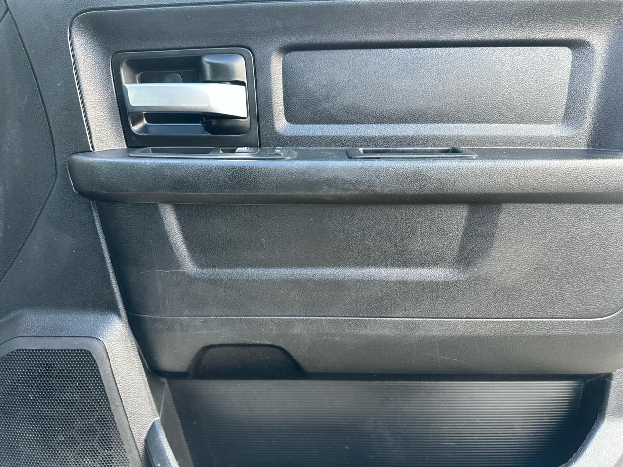 RAM 3500 Tradesman Crew Cab 4WD 2019