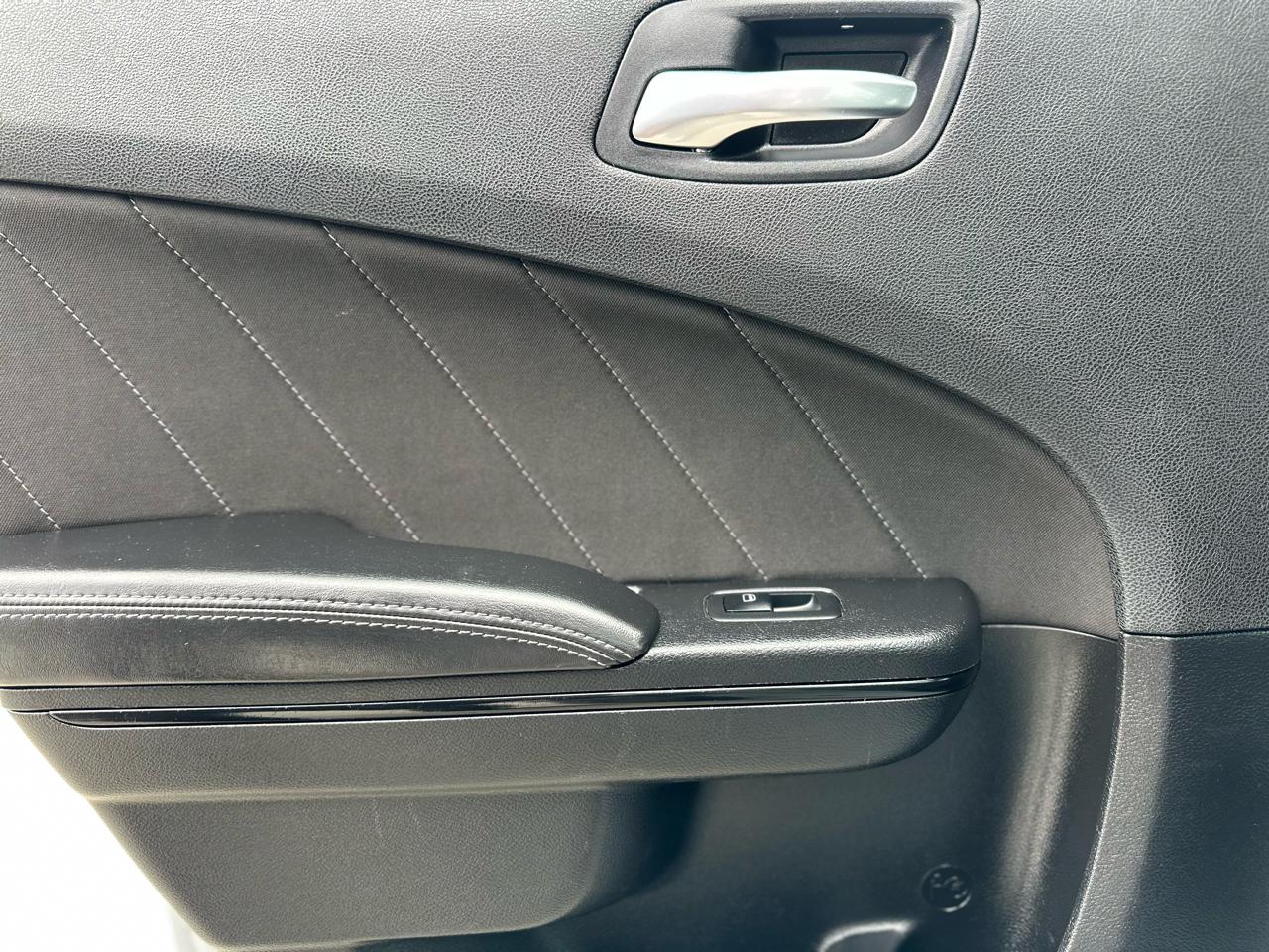 Dodge Charger SXT 2021