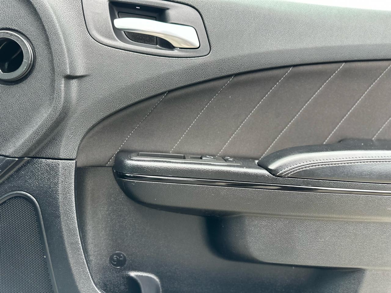 Dodge Charger SXT 2021