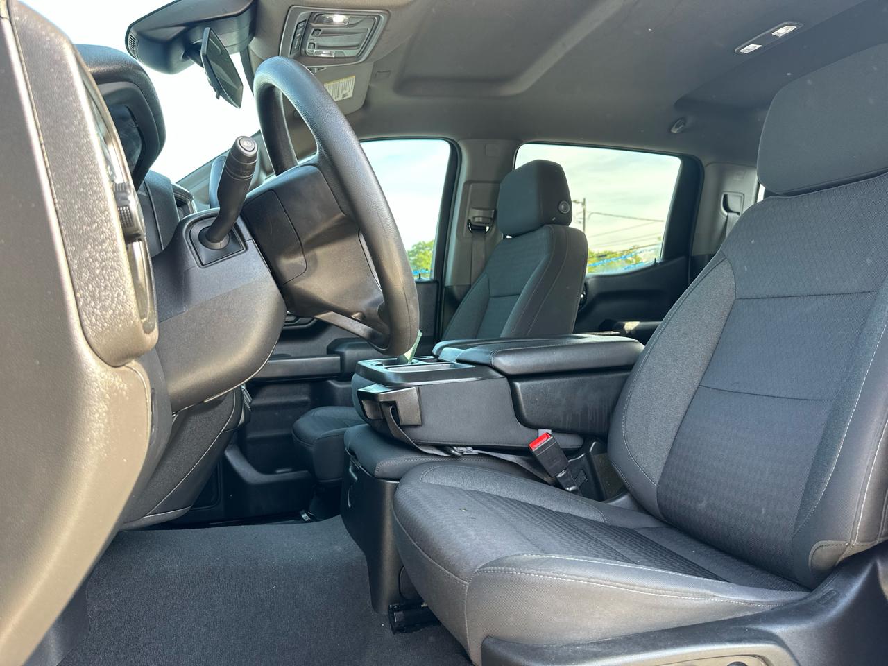 Chevrolet Silverado 1500 Custom Crew Cab 2WD 2022