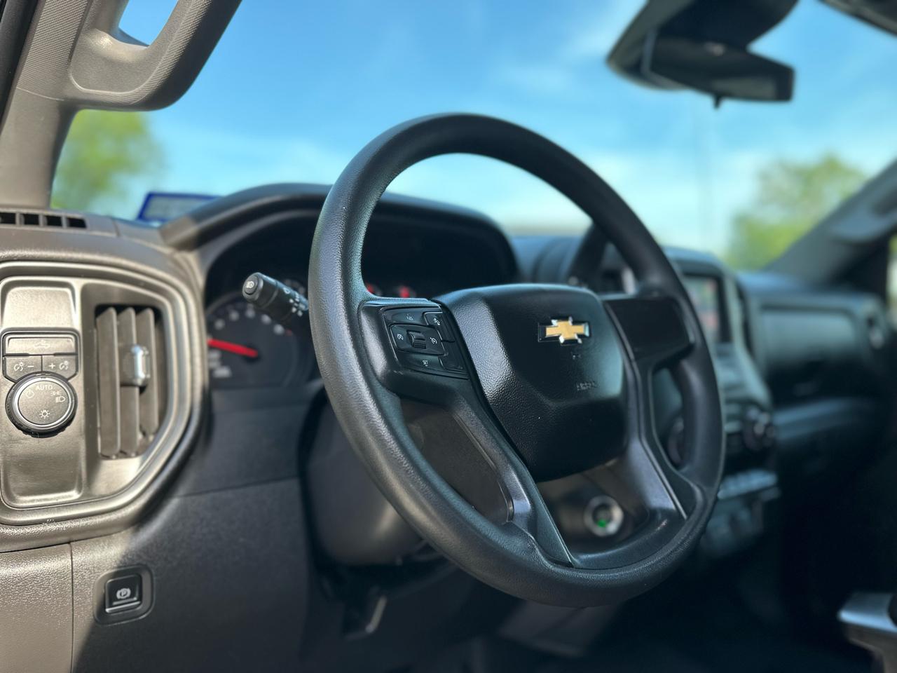 Chevrolet Silverado 1500 Custom Crew Cab 2WD 2022