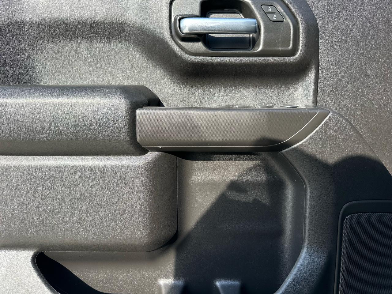 Chevrolet Silverado 1500 Custom Crew Cab 2WD 2022