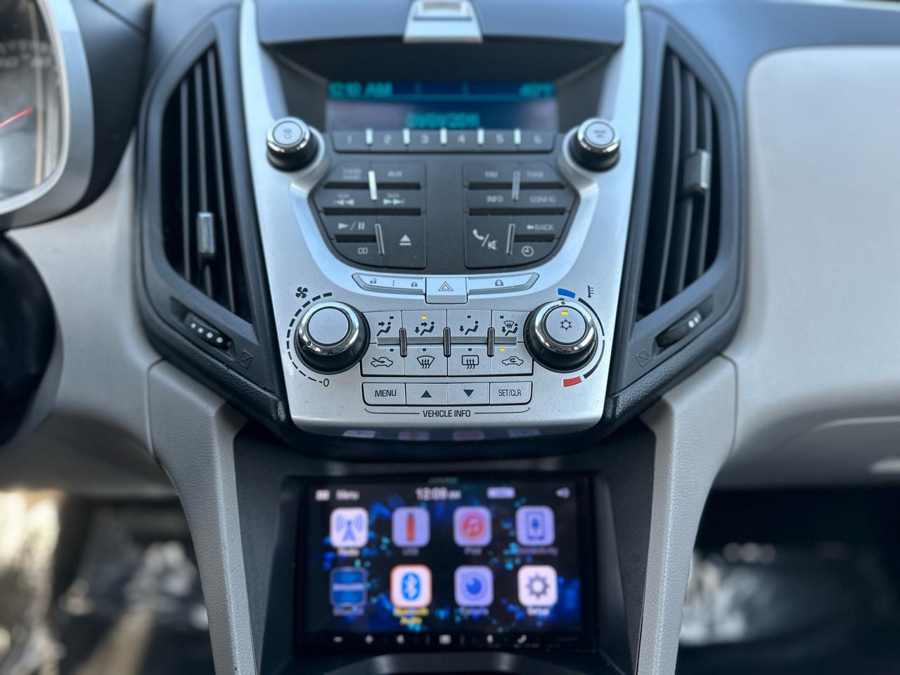 Chevrolet Equinox 1LT 2WD 2011