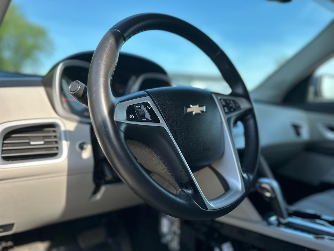 Chevrolet Equinox 1LT 2WD 2011