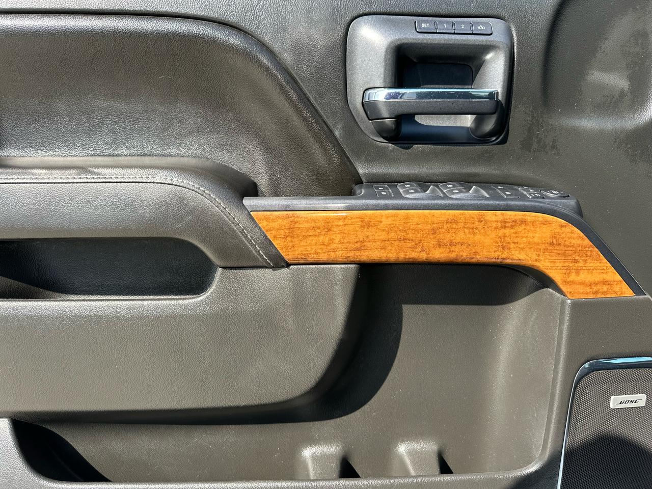 Chevrolet Silverado 1500 High Country Crew Cab 4WD 2017