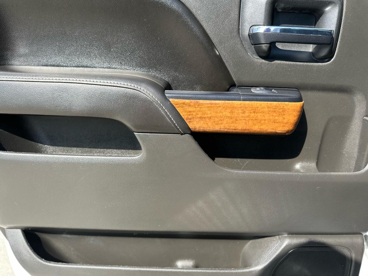 Chevrolet Silverado 1500 High Country Crew Cab 4WD 2017