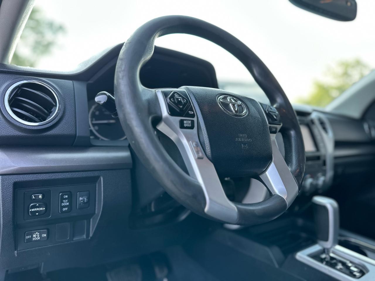 Toyota Tundra SR5 5.7L V8 Double Cab 4WD 2014