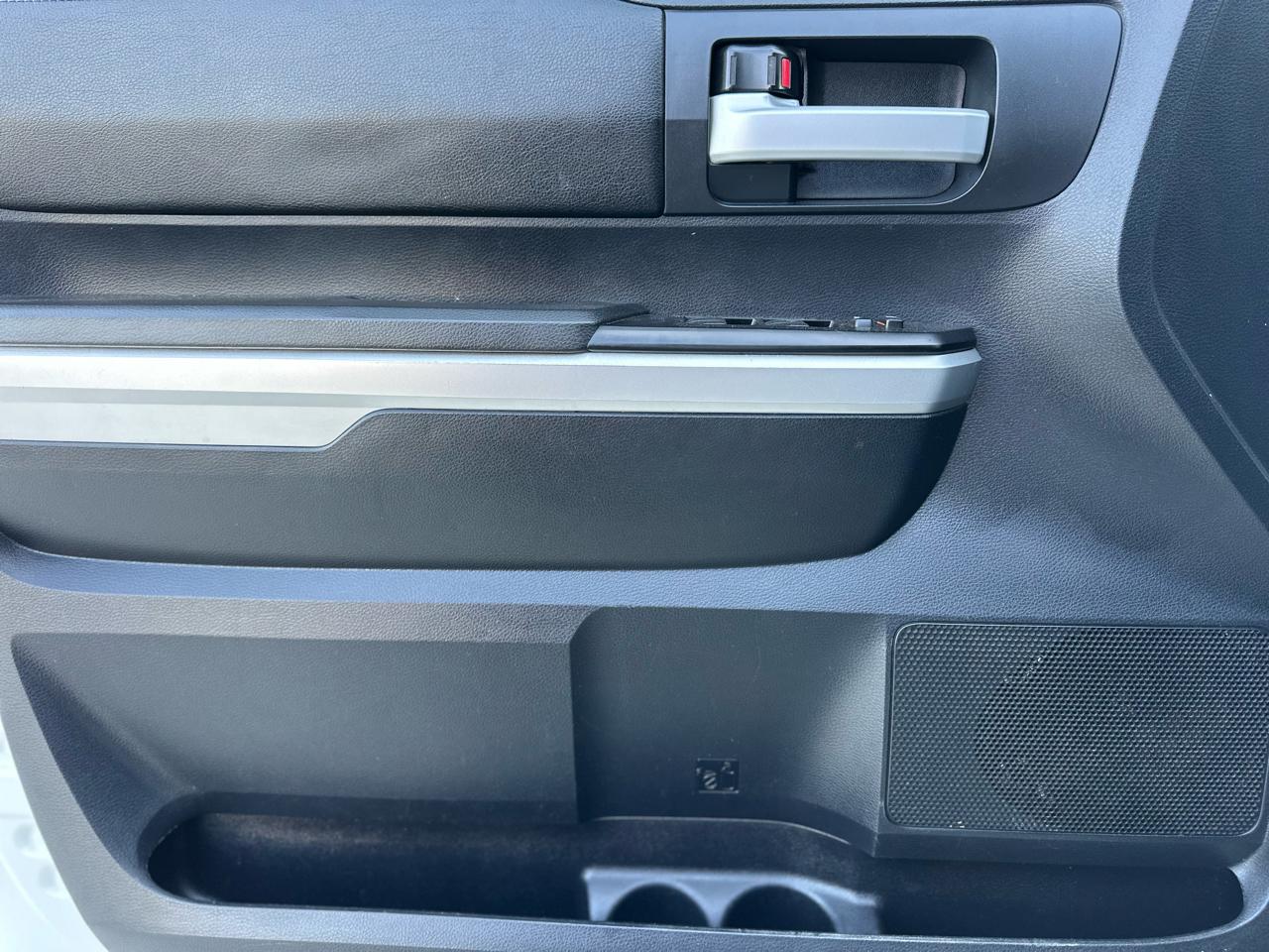 Toyota Tundra SR5 5.7L V8 Double Cab 4WD 2014