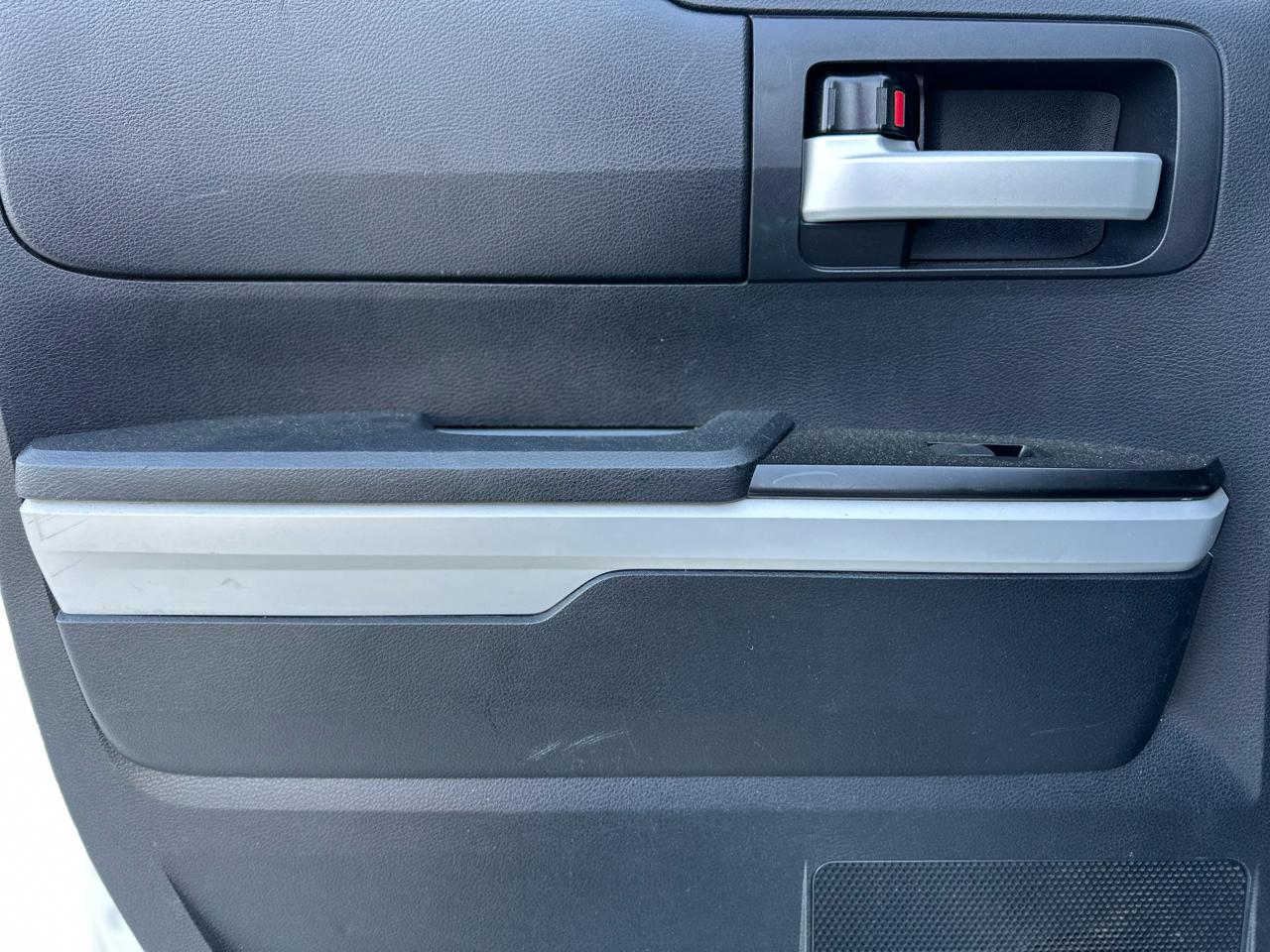 Toyota Tundra SR5 5.7L V8 Double Cab 4WD 2014