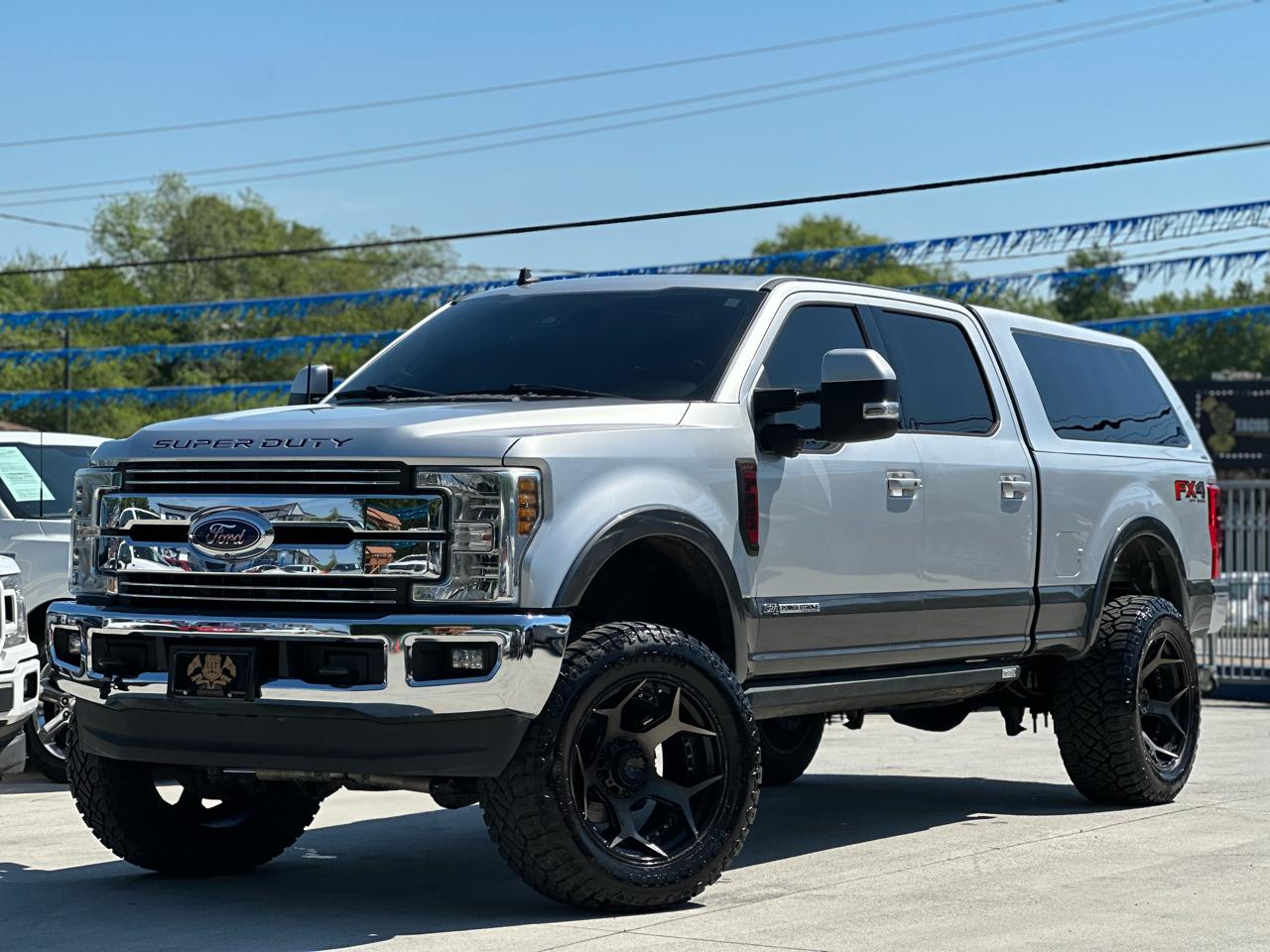 Ford F-250 SD Lariat 4WD 2019