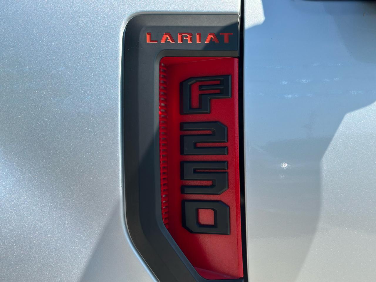 Ford F-250 SD Lariat 4WD 2019