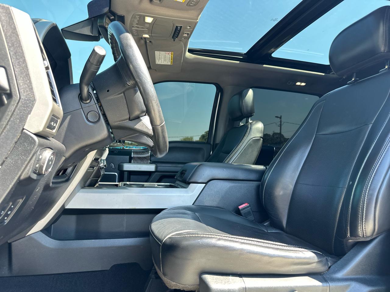 Ford F-250 SD Lariat 4WD 2019