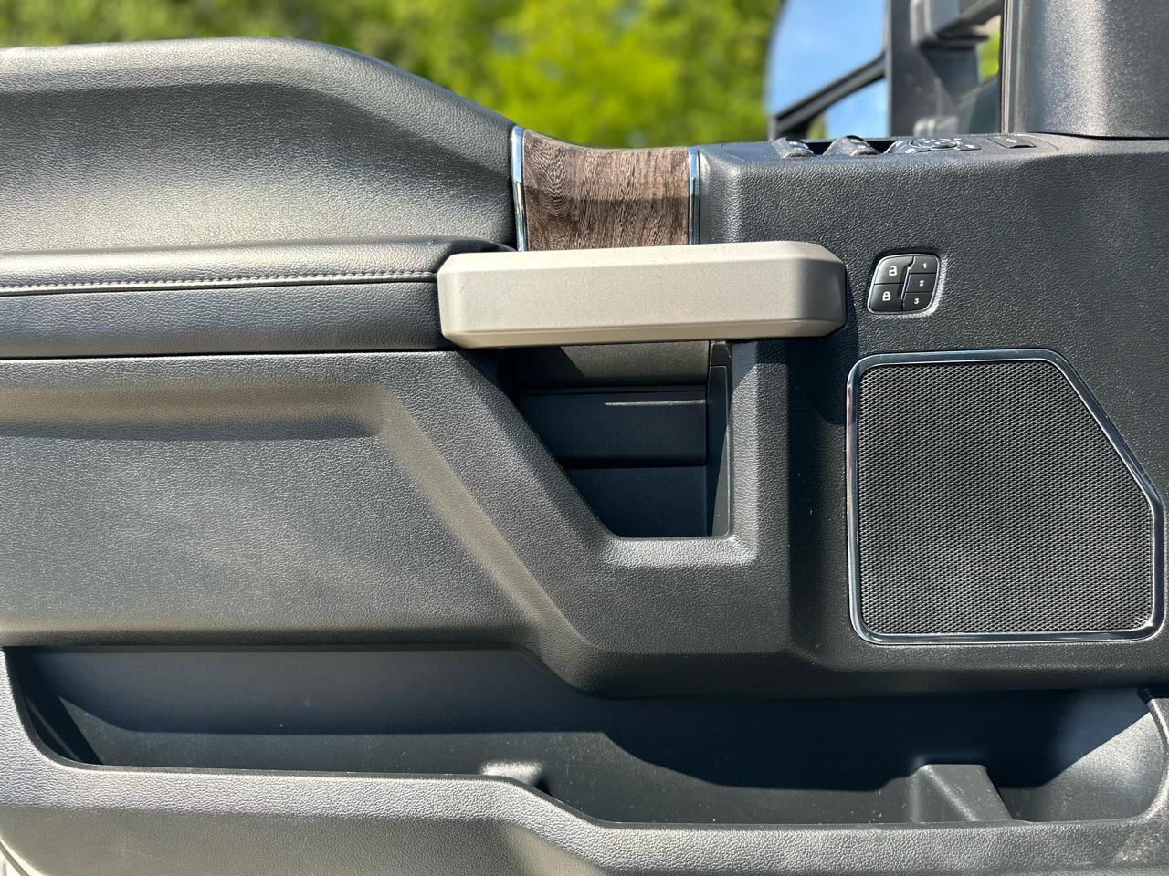 Ford F-250 SD Lariat 4WD 2019