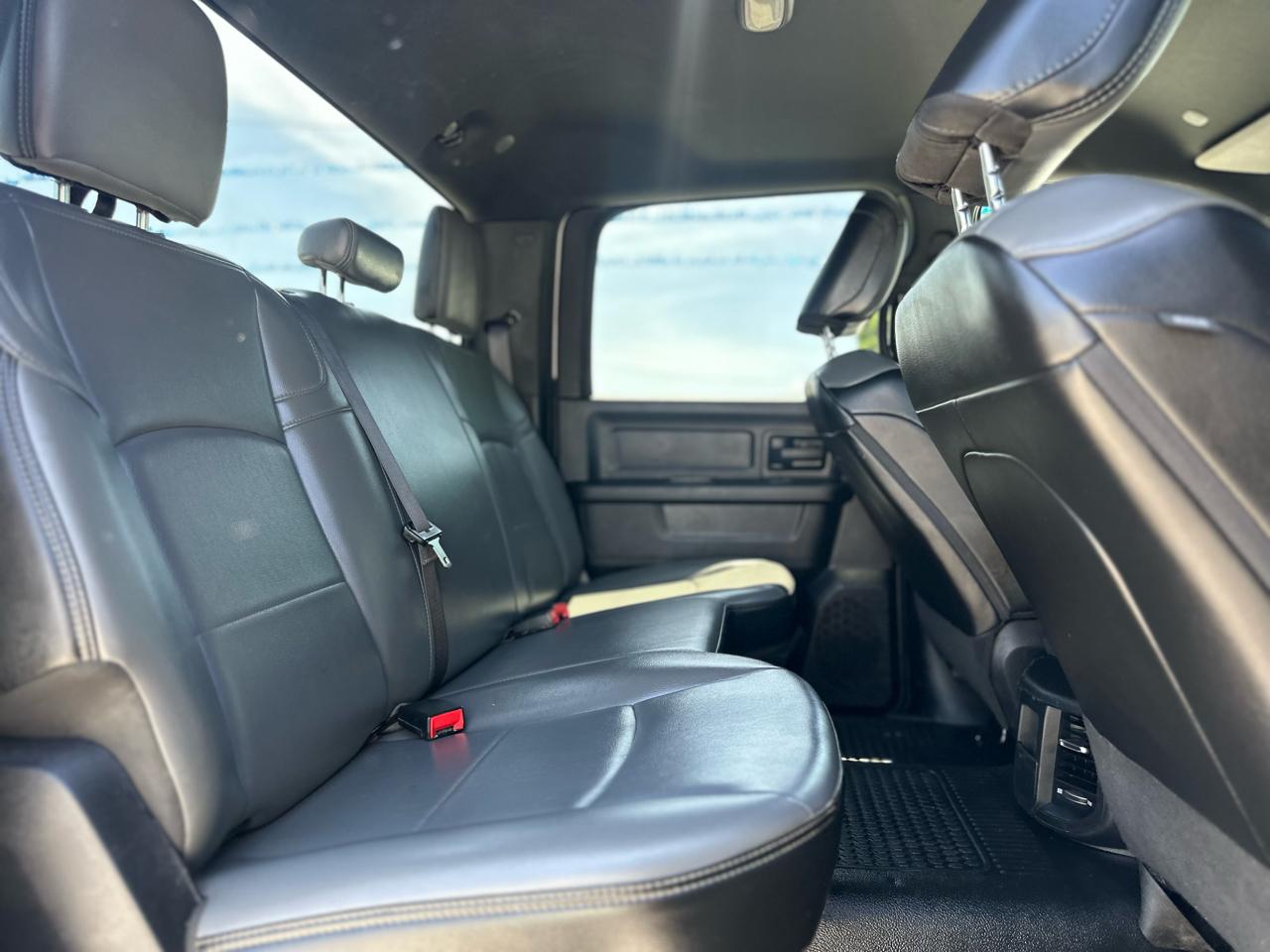 RAM 2500 Tradesman Crew Cab LWB 4WD 2022