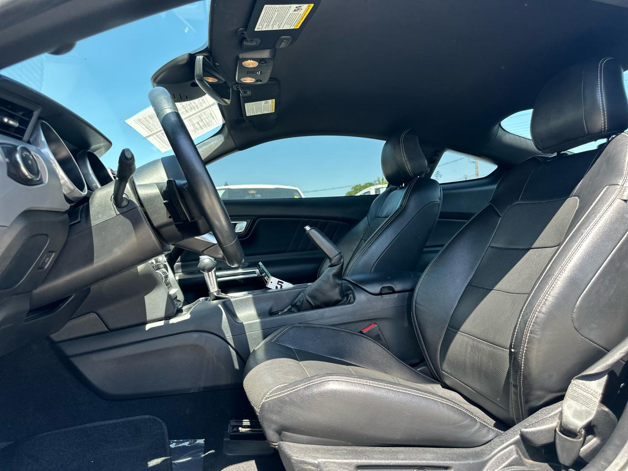 Ford Mustang GT Premium Coupe 2021