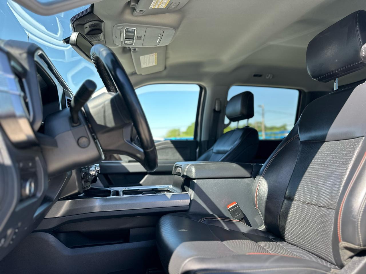 Ford F-350 SD Lariat Crew Cab DRW 4WD 2023