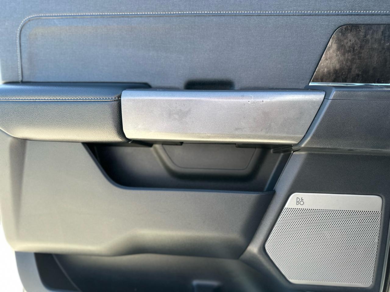 Ford F-350 SD Lariat Crew Cab DRW 4WD 2023