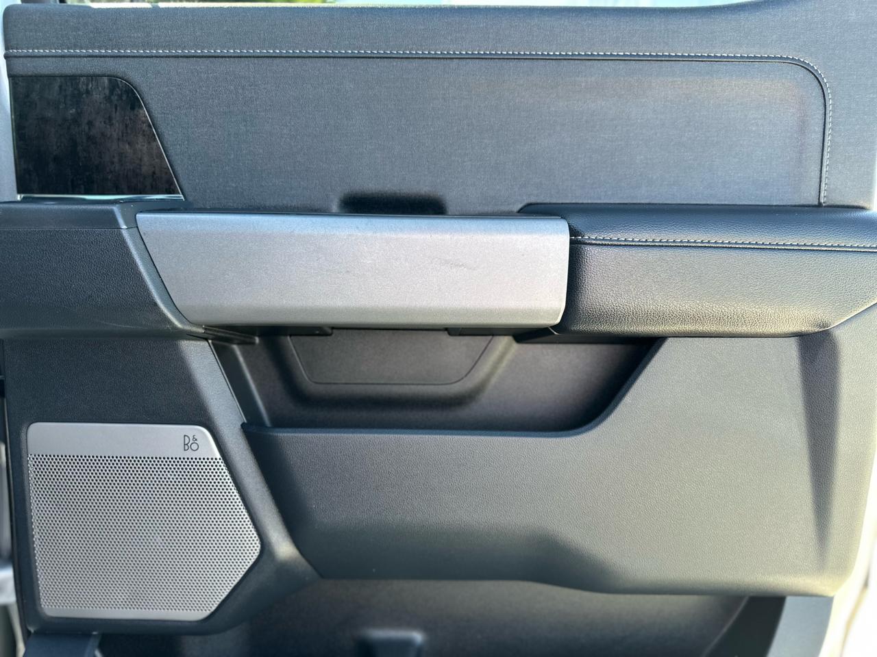 Ford F-350 SD Lariat Crew Cab DRW 4WD 2023