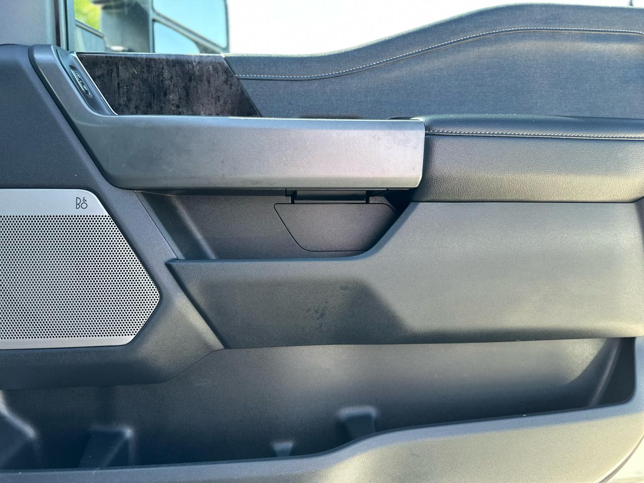 Ford F-350 SD Lariat Crew Cab DRW 4WD 2023