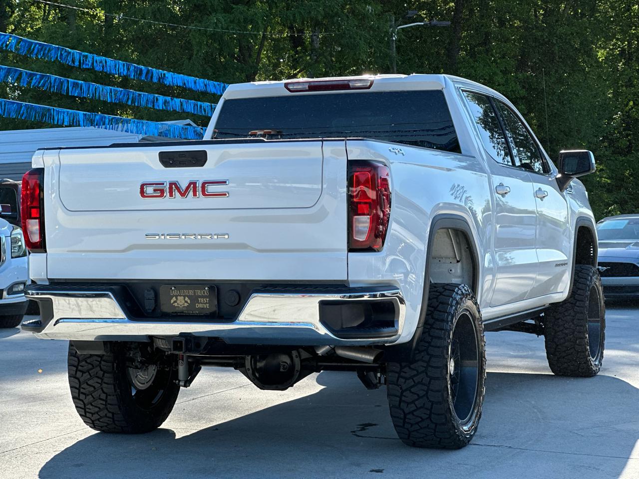 GMC Sierra 1500 SLE Crew Cab 4WD 2023
