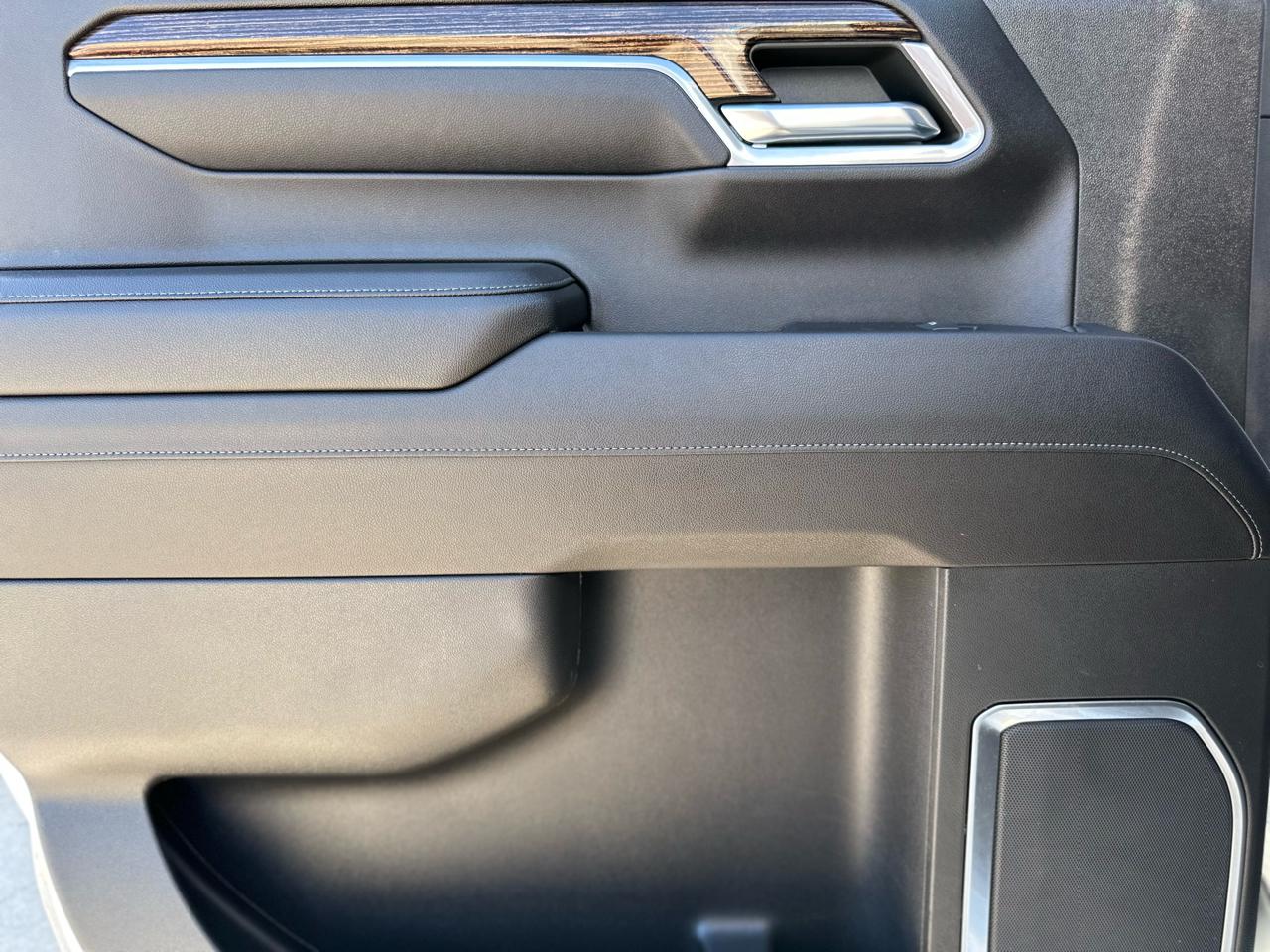 GMC Sierra 1500 SLE Crew Cab 4WD 2023