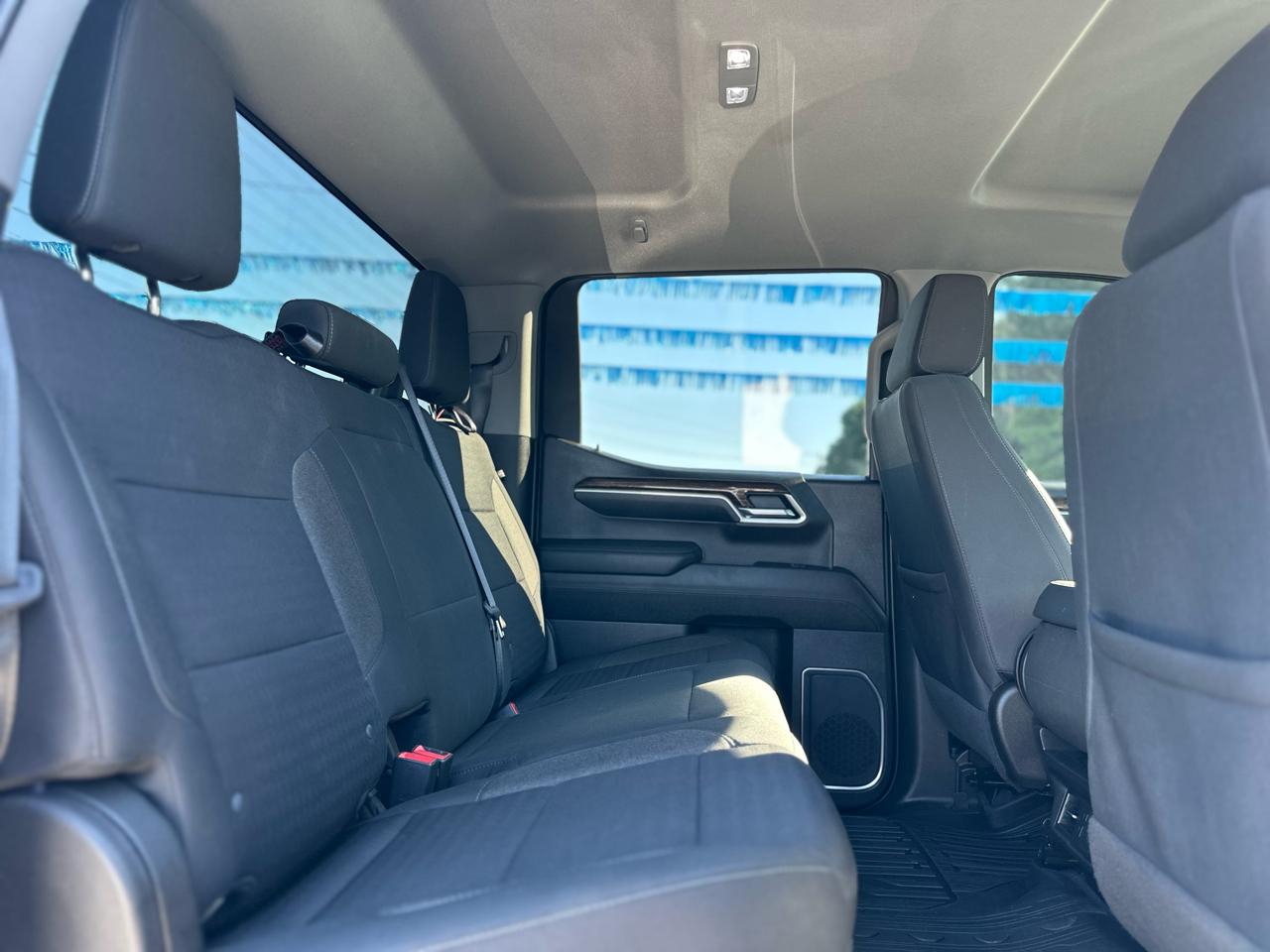 GMC Sierra 1500 SLE Crew Cab 4WD 2023