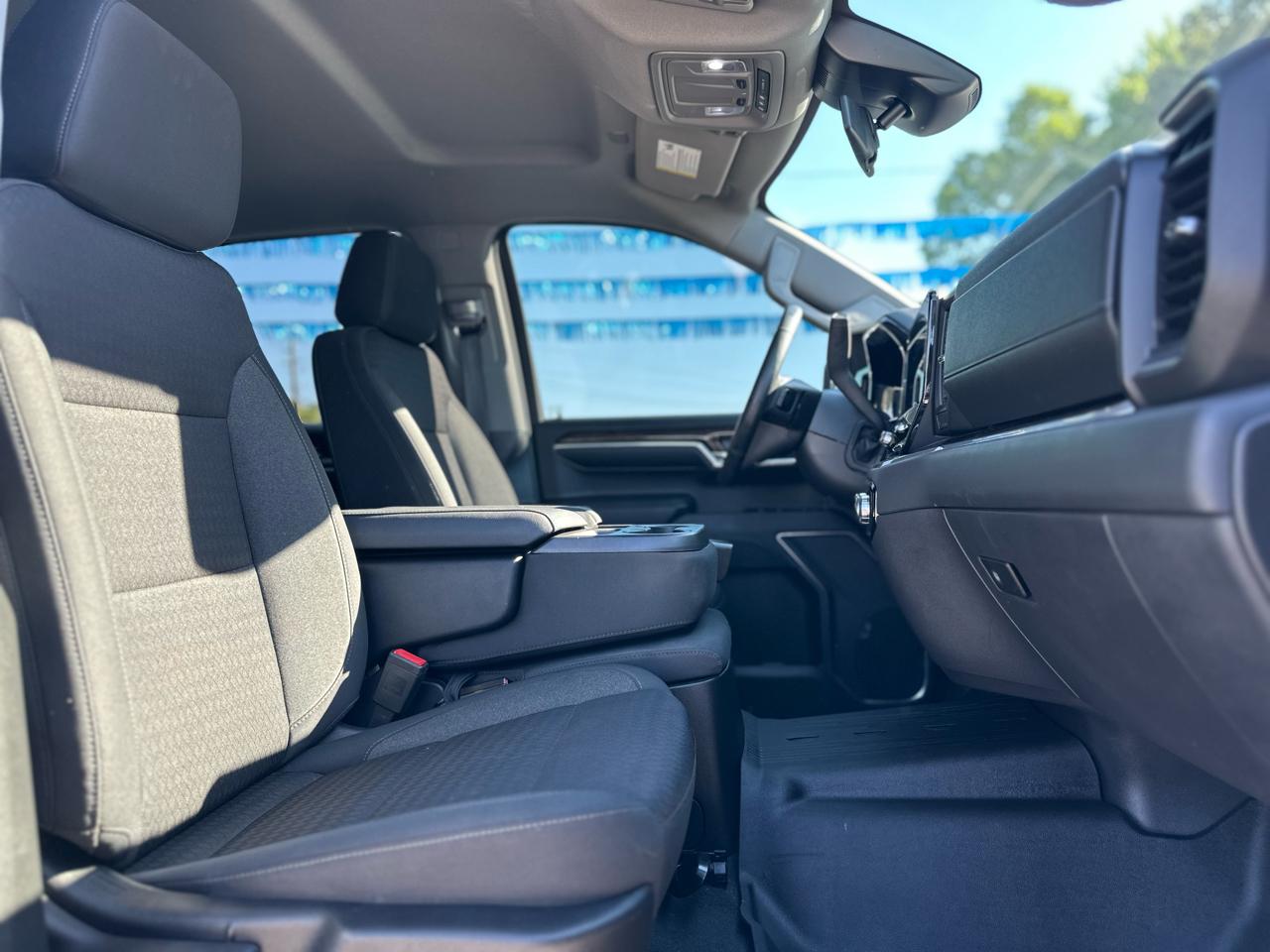 GMC Sierra 1500 SLE Crew Cab 4WD 2023