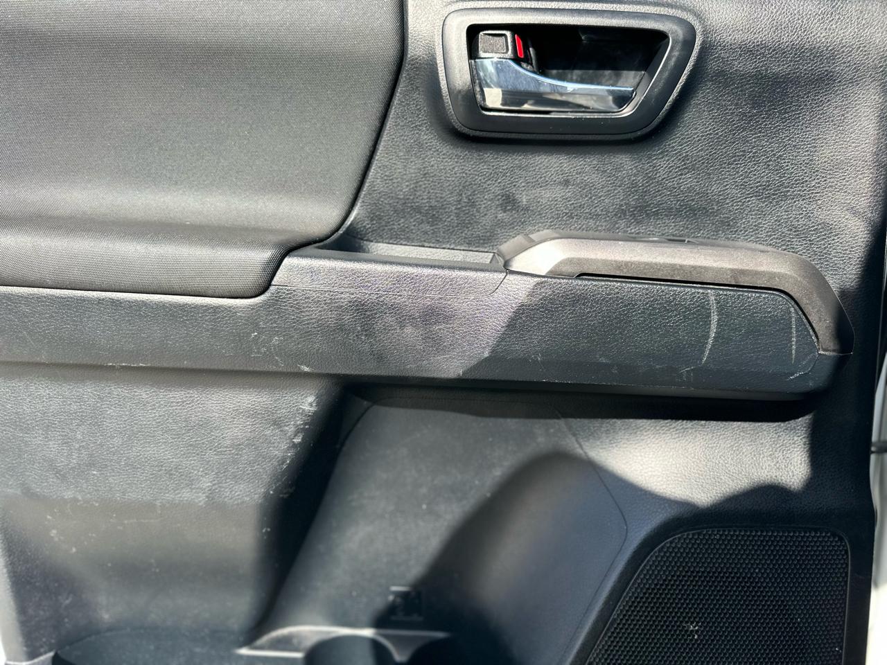 Toyota Tacoma SR5 Double Cab Long Bed V6 6AT 2WD 2016