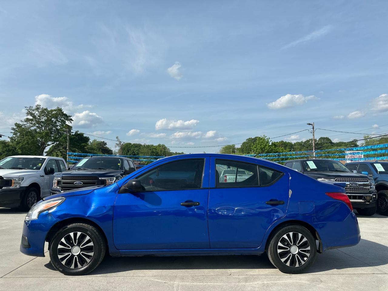 Nissan Versa 1.6 S 5M 2015