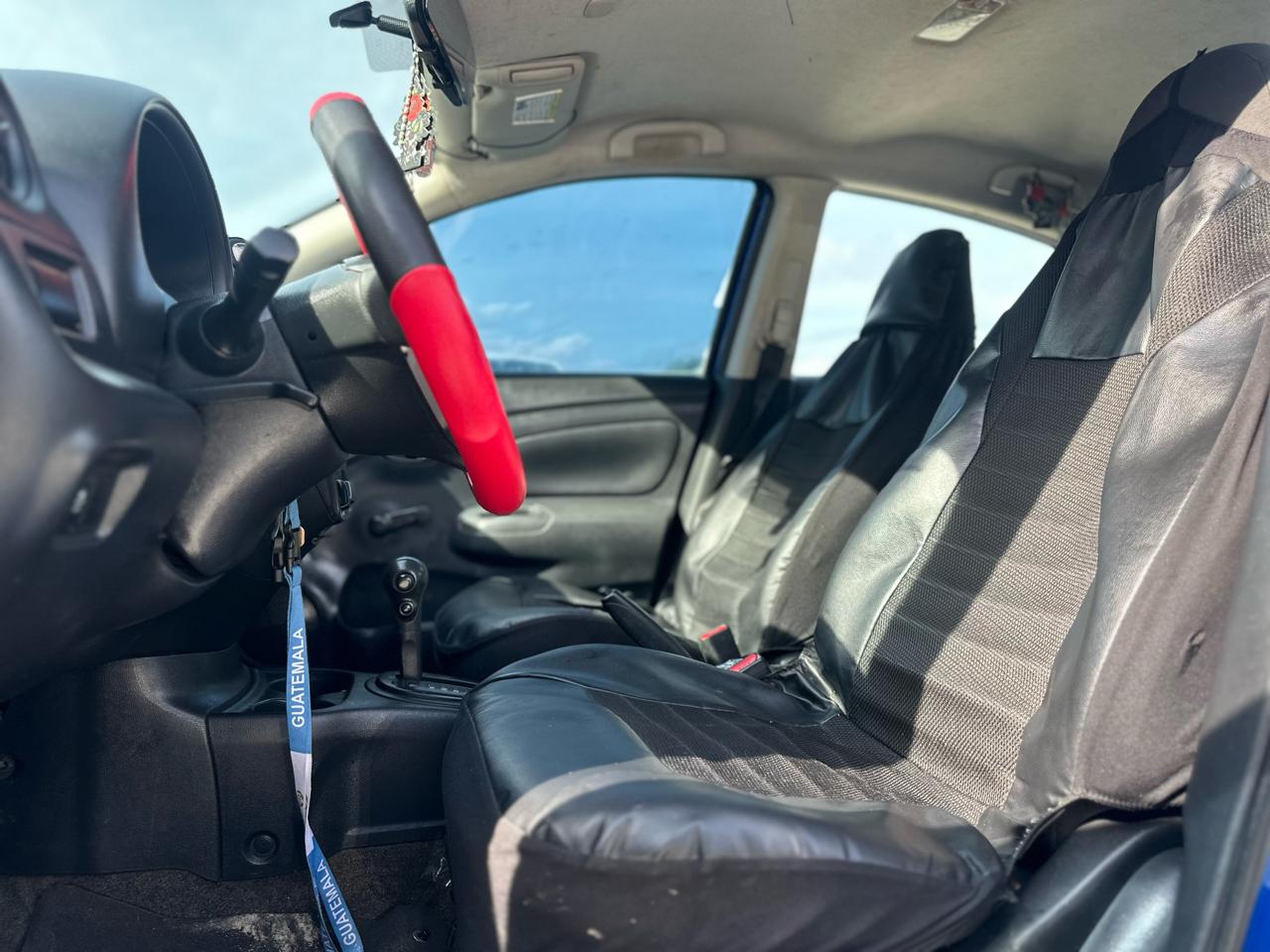 Nissan Versa 1.6 S 5M 2015