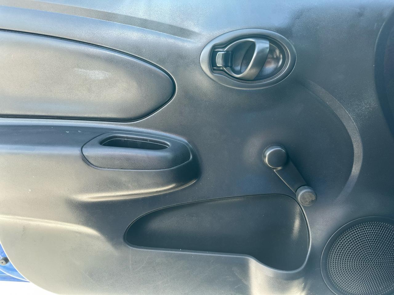 Nissan Versa 1.6 S 5M 2015