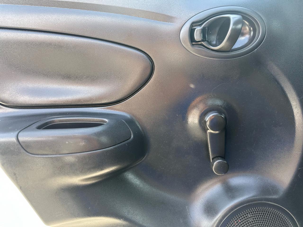 Nissan Versa 1.6 S 5M 2015