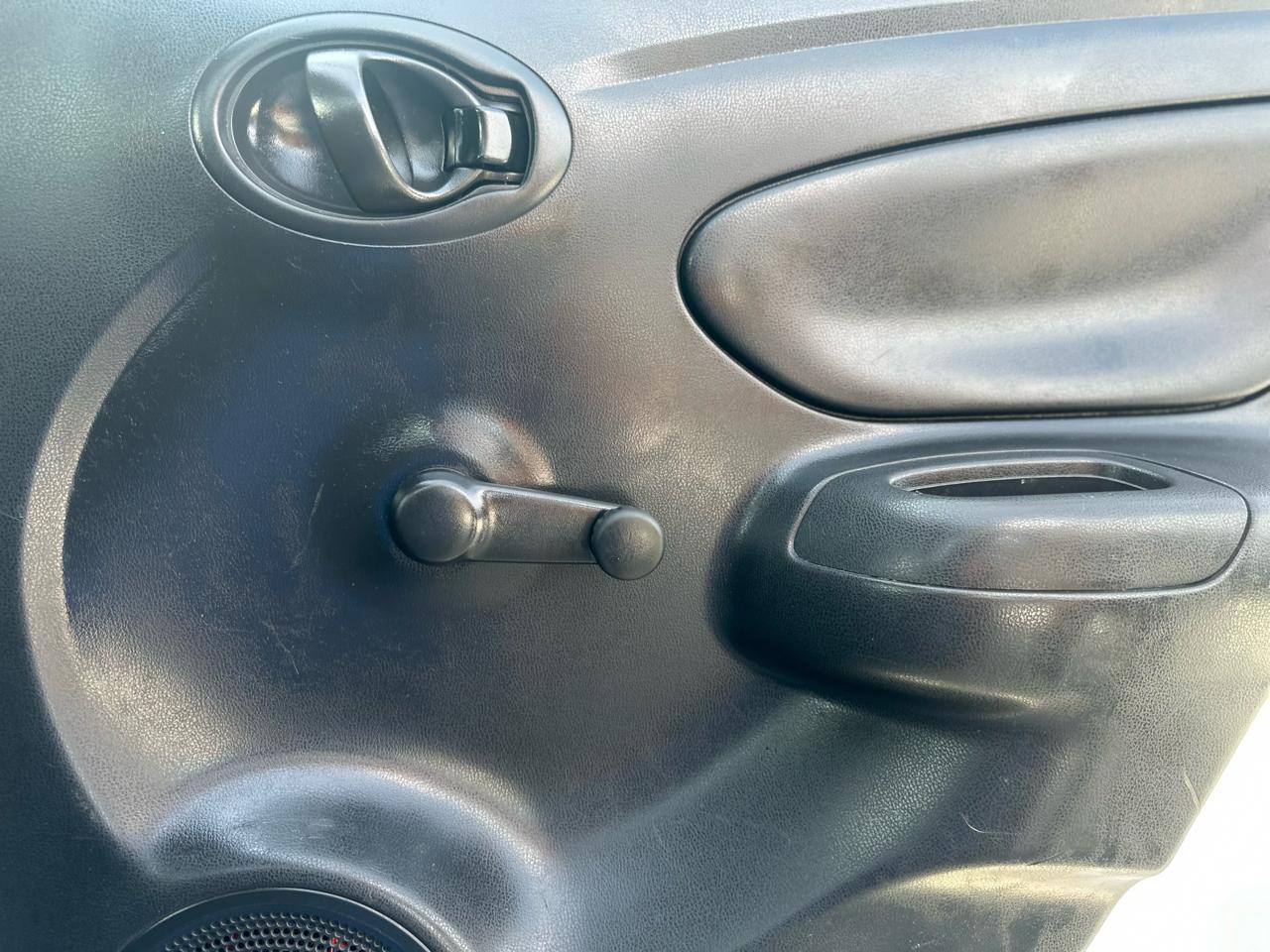 Nissan Versa 1.6 S 5M 2015