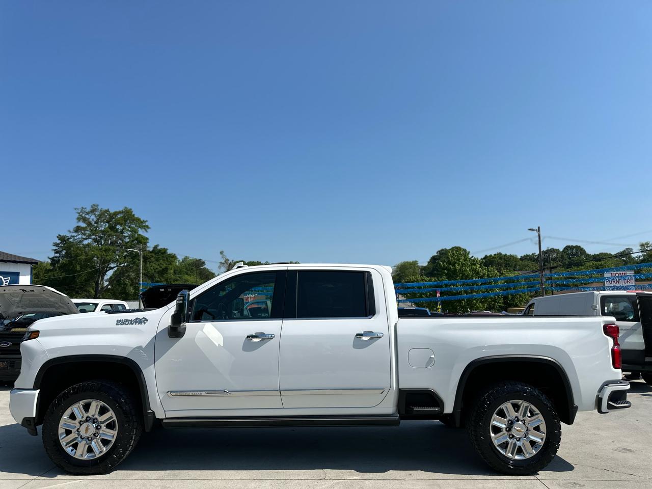 Chevrolet Silverado 2500HD High Country Crew Cab Short Box 4WD 2024
