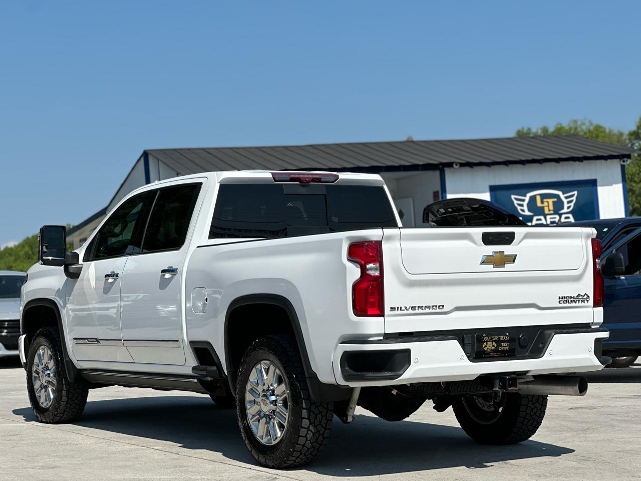 Chevrolet Silverado 2500HD High Country Crew Cab Short Box 4WD 2024